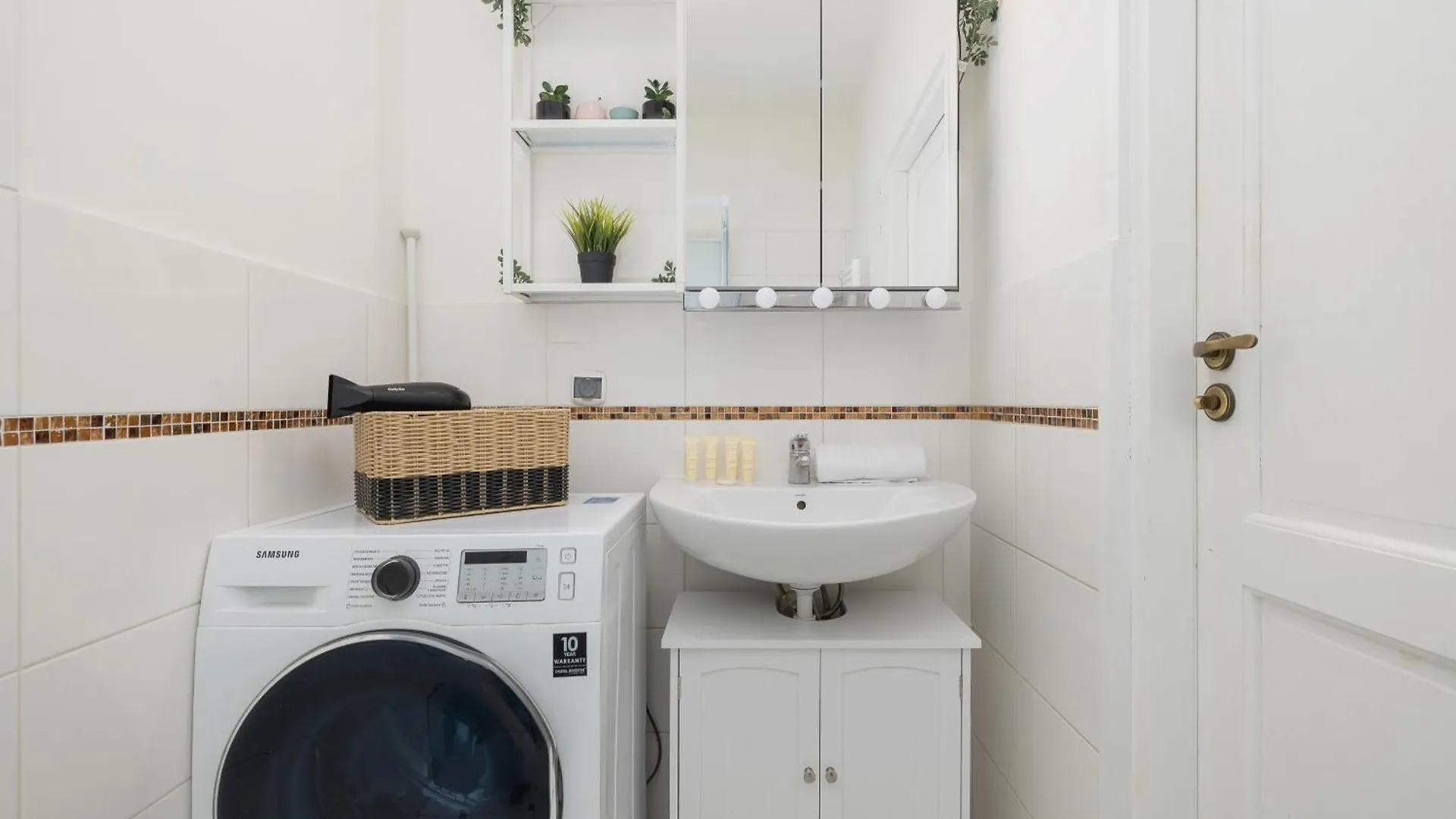 Family Apartment In Downtown Cracow By Rent Like Home Krakow