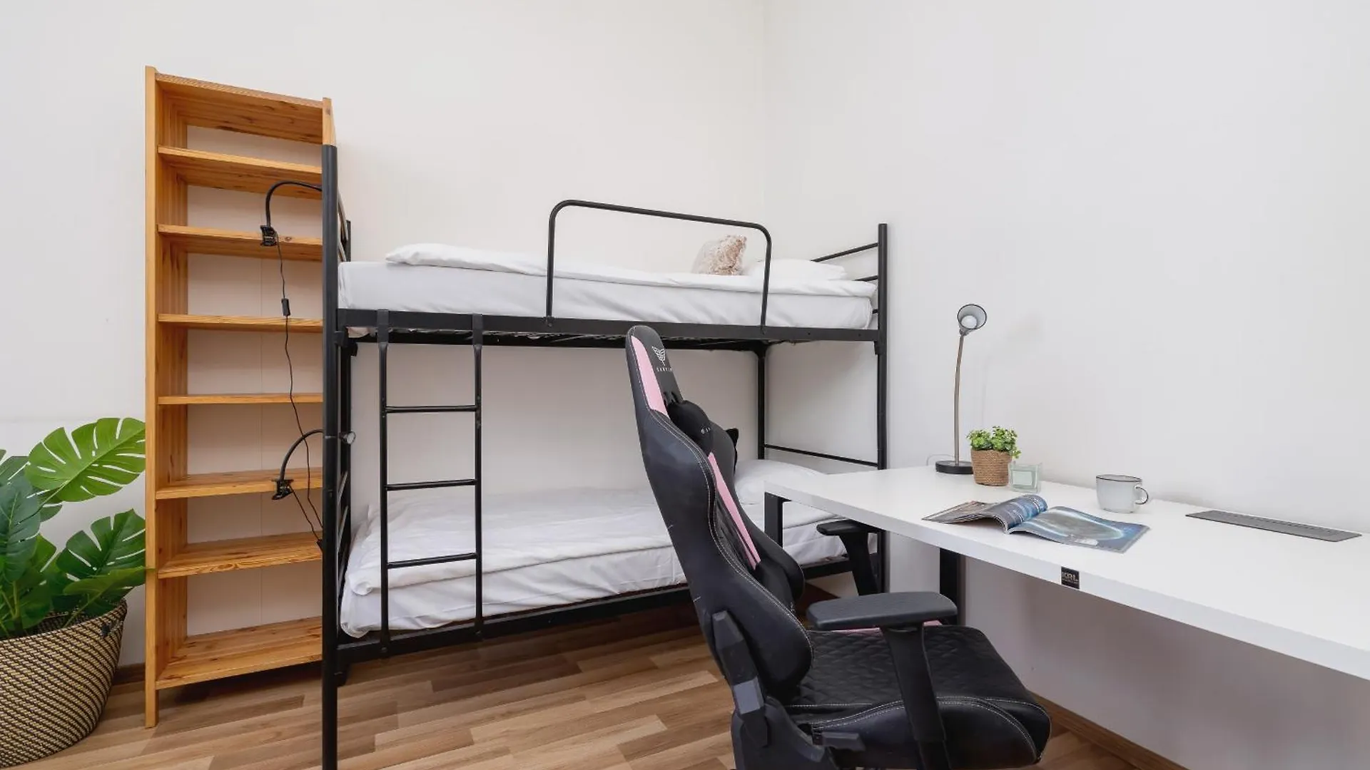 Family Apartment In Downtown Cracow By Rent Like Home Krakow 0*,  Poland